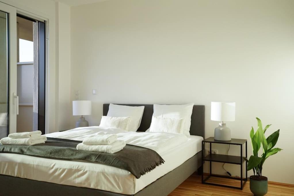 Oberlaa New Apartment - 15 Min To City Wenen Buitenkant foto